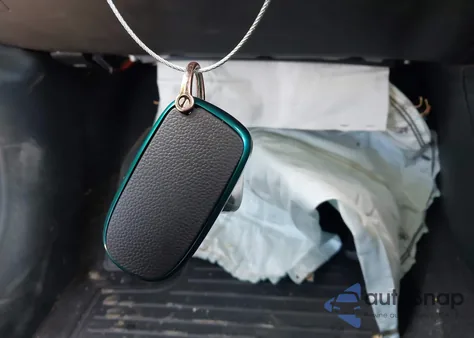 2021 Jeep Renegade Latitude z USA, uszkodzony, nr VIN ZACNJDBB2MPN33070